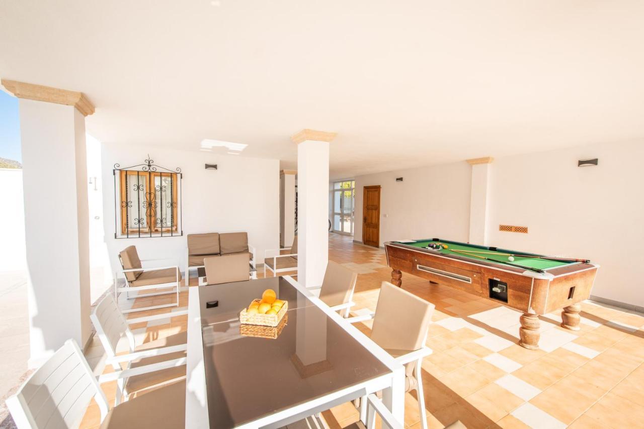A Perfect Location Villa For Holidays With Ac And Private Pool Порт де Пойенса Екстериор снимка