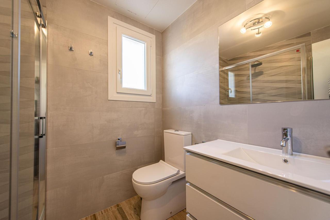 A Perfect Location Villa For Holidays With Ac And Private Pool Порт де Пойенса Екстериор снимка
